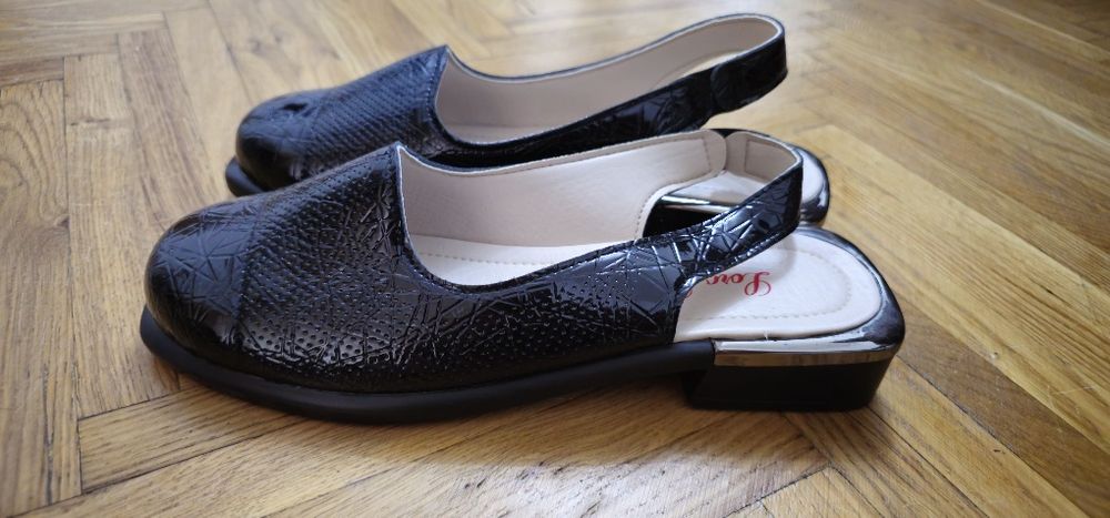 Продаю босоножки б/у в отличном состоянии