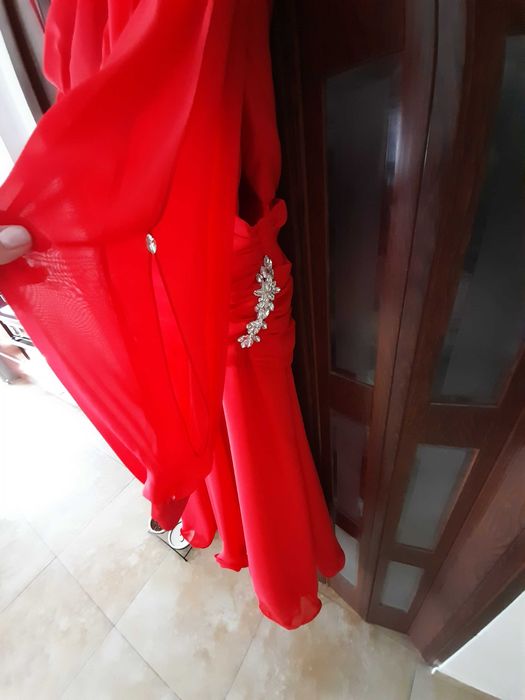 Rochie rosie din matase