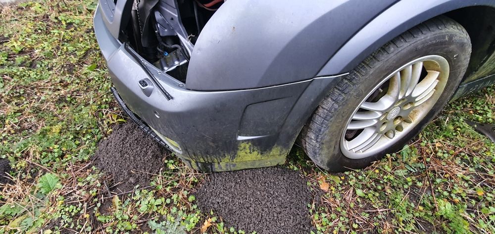 Bară fata Opel Signum cu spalatoare faruri și senzori parcare