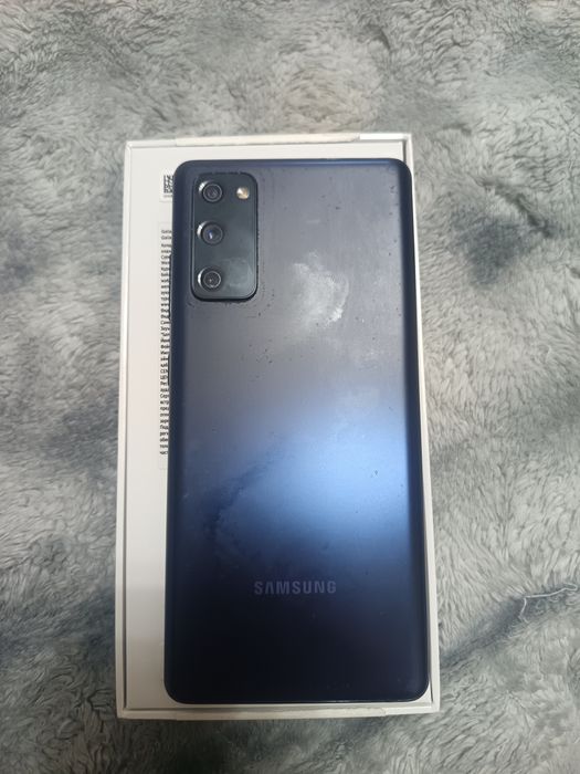 Продам Samsung s20 fe