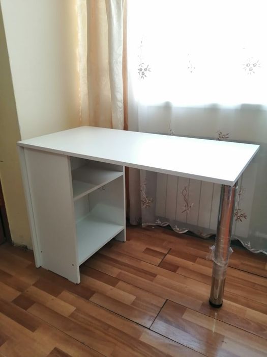 Продам новые столы для маникюра