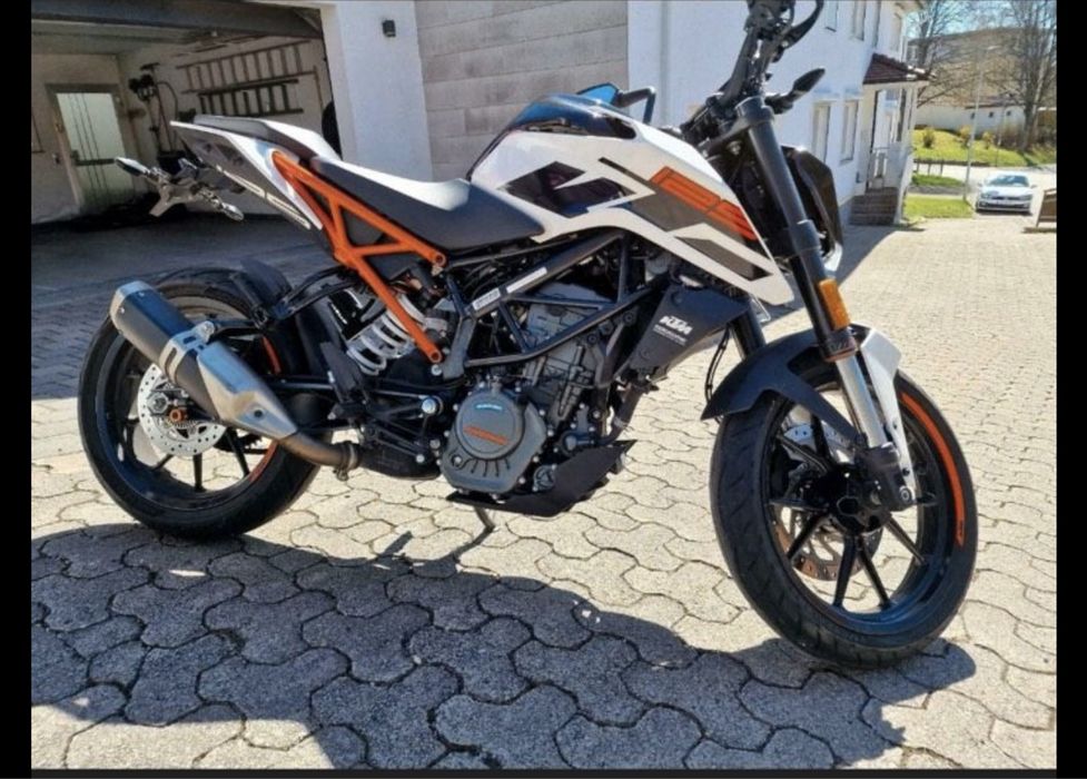 Dezmembrez Ktm duke 125/390 Rc 125/390
