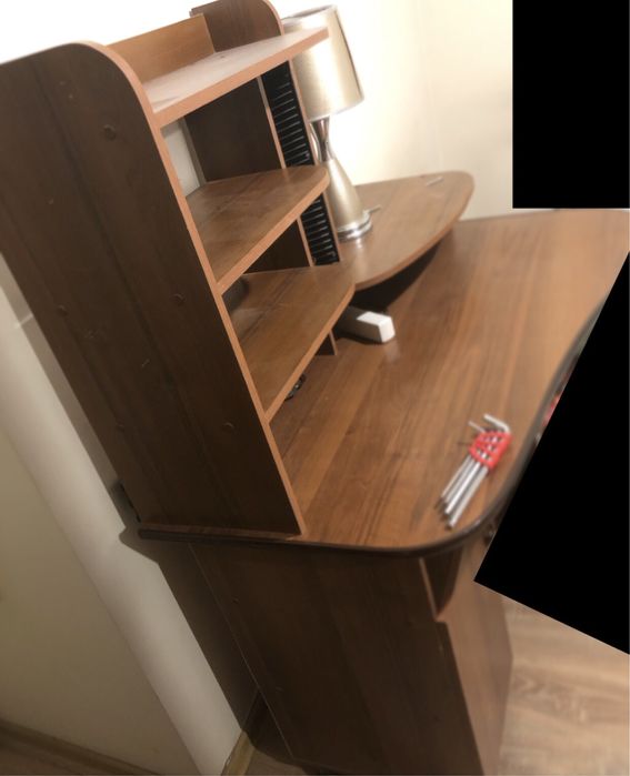 Продается компьютерный стол