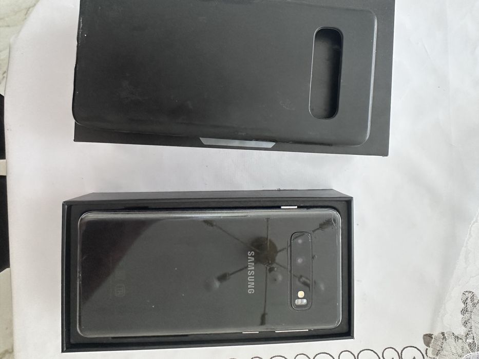 Продается samsung s10