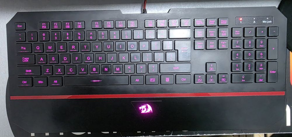Tastatura iluminata Redragon
