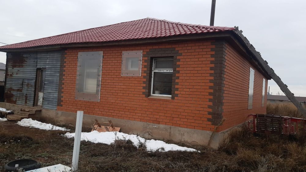 Поселок Қоянды ул Сатпаева 18