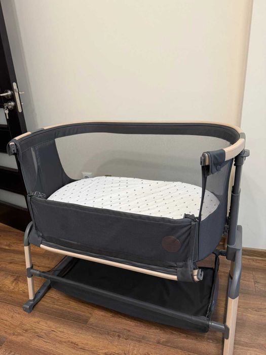 Maxi Cosi Lora Air Next To Me кошара