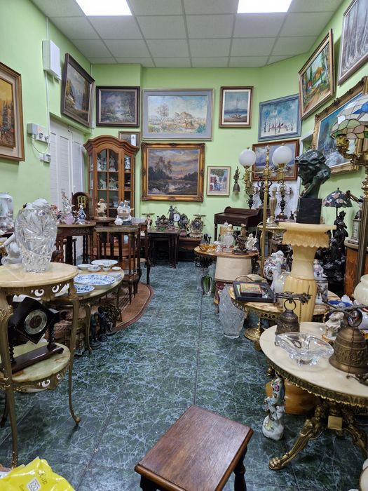 Превъзходна италианска порцеланова фигура статуетка Capodimonte