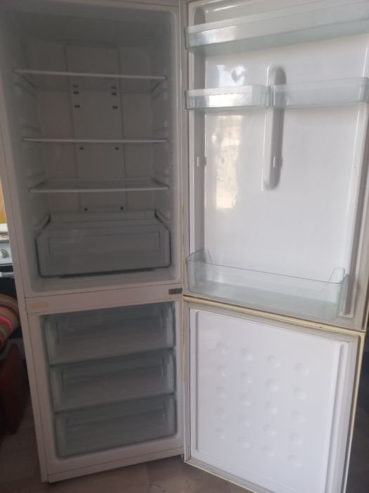 Холодильник продам