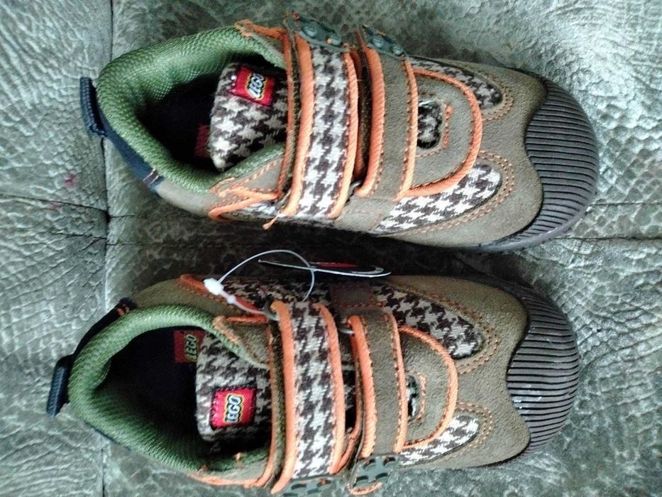 LEGO обувки нови