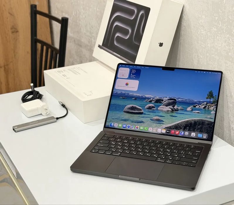Macbook Pro M5 14 дюйм