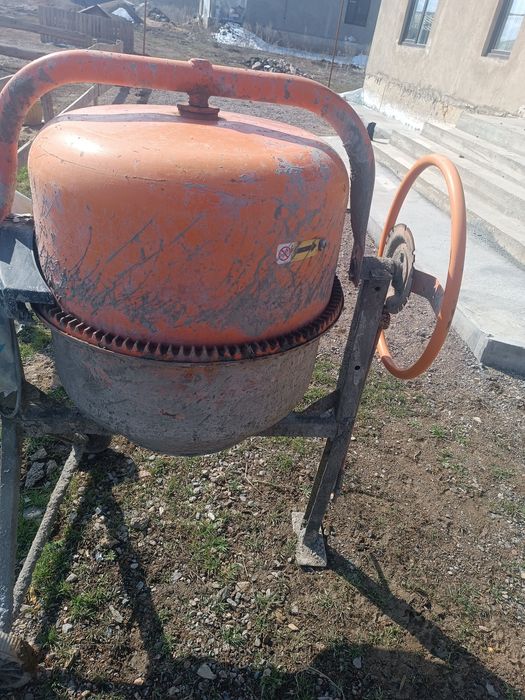 Сдам в аренду бетономешалку