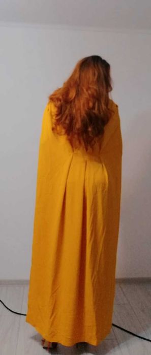 Rochie eleganta cu pelerina atașată, Threadz.