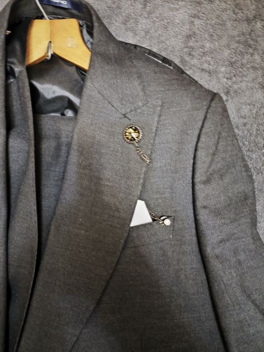 Продам свадебный костюм