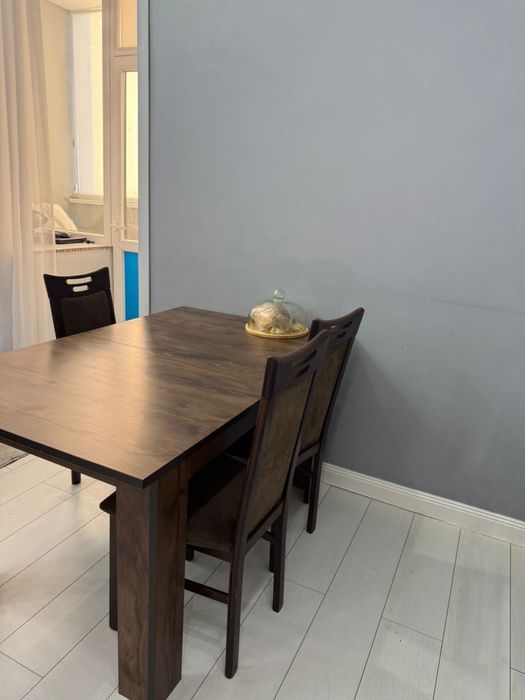 Мебель стол стуля . Кухня