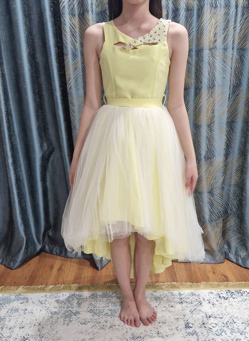 Красивое новое платье