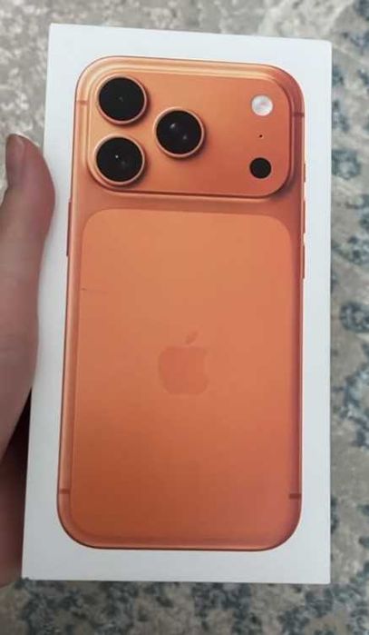 Apple iPhone 17 Pro 12/256 GB | Cosmic Orange | EAC | Nano-SIM + eSIM
