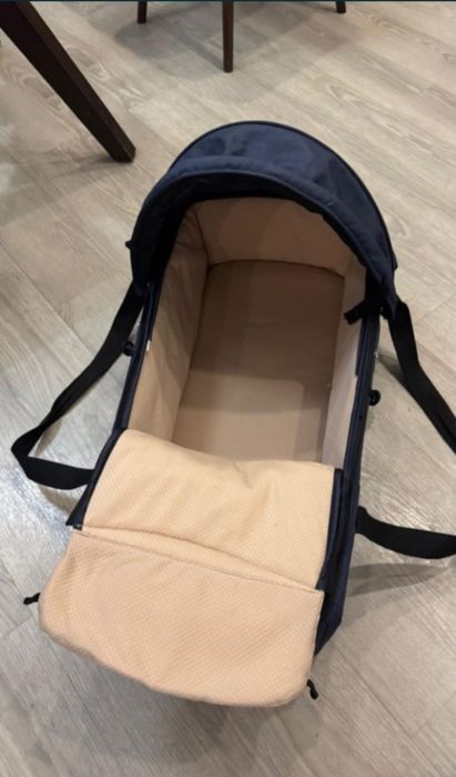 Переноска детская, люлька Chicco