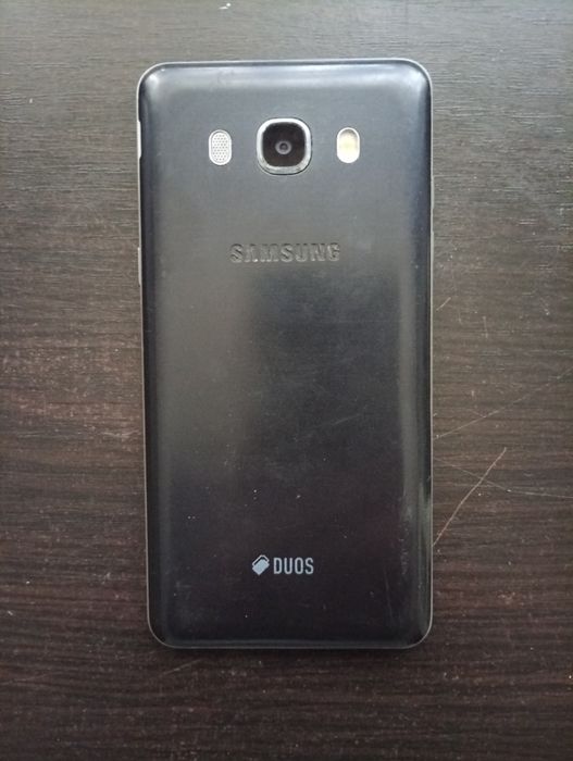 Продам б/у телефоны