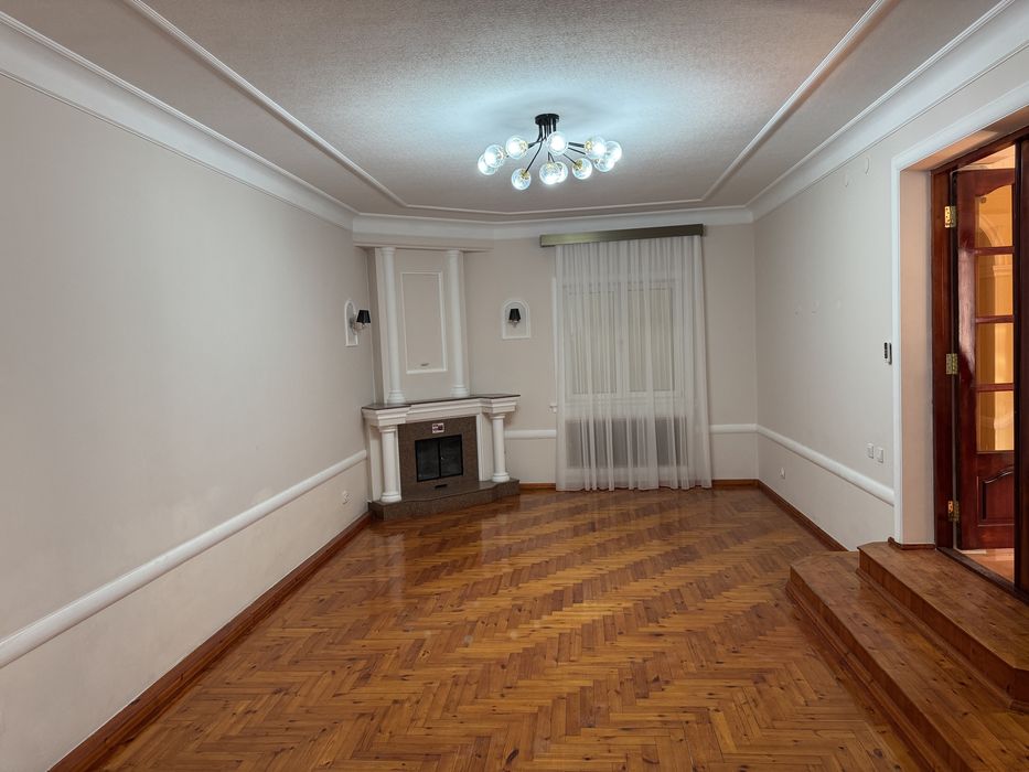 Гостиница Россия, офис Юсел, МВД, улица Таффакур , педогагическая.