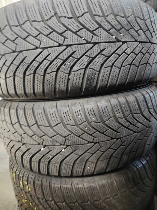 2бр.зимни гуми 225/55/17 Kumho
