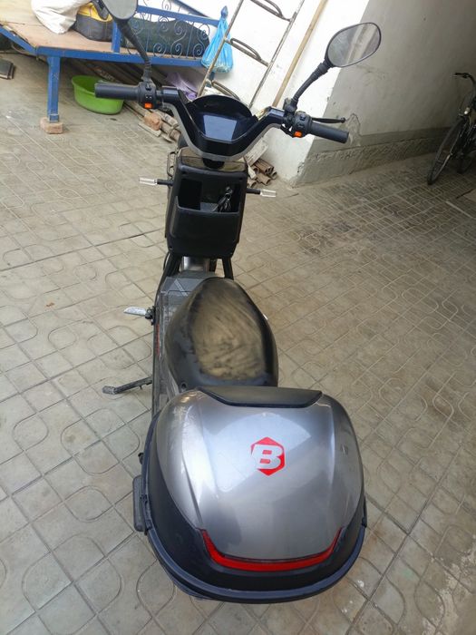 Elektroniy skuter bodo holati yangi