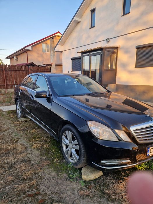 MERCEDES-BENZ E-Class 2011 — imagine 3