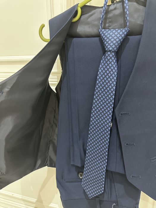 Школьный костюм тройка