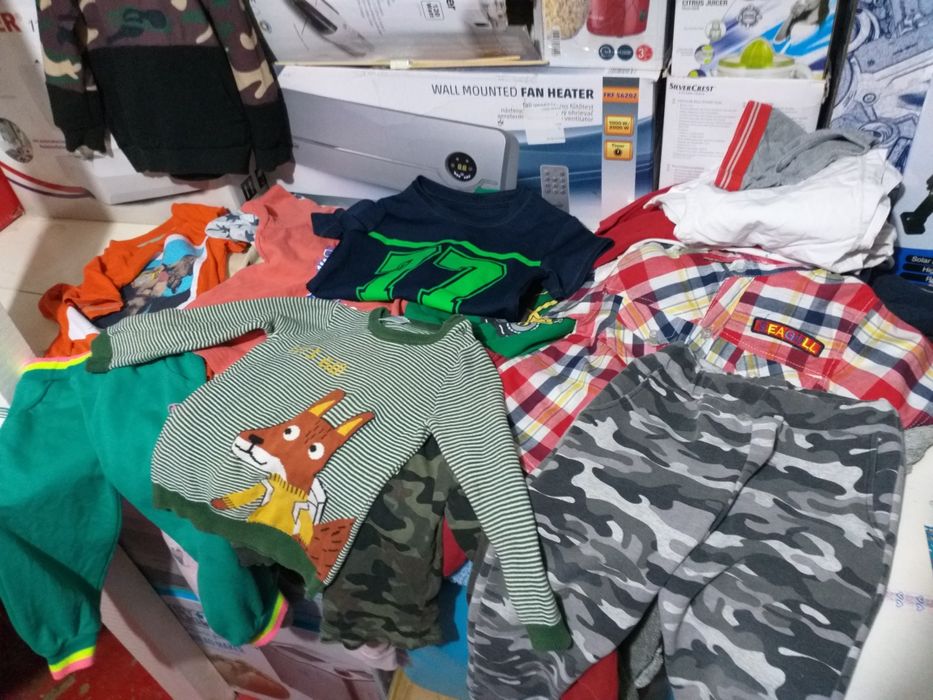 Lot 30 Articole  Haine Toamna  90-100 Baieti