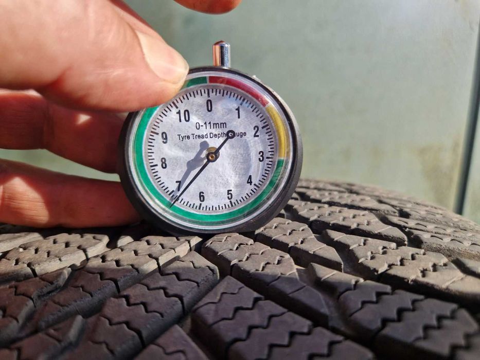 4 Firestone R19 245/45
Зимни гуми 
DOT3523