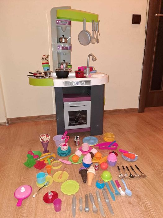 Set bucătărie de jucărie Smoby și accesorii pentru gătit