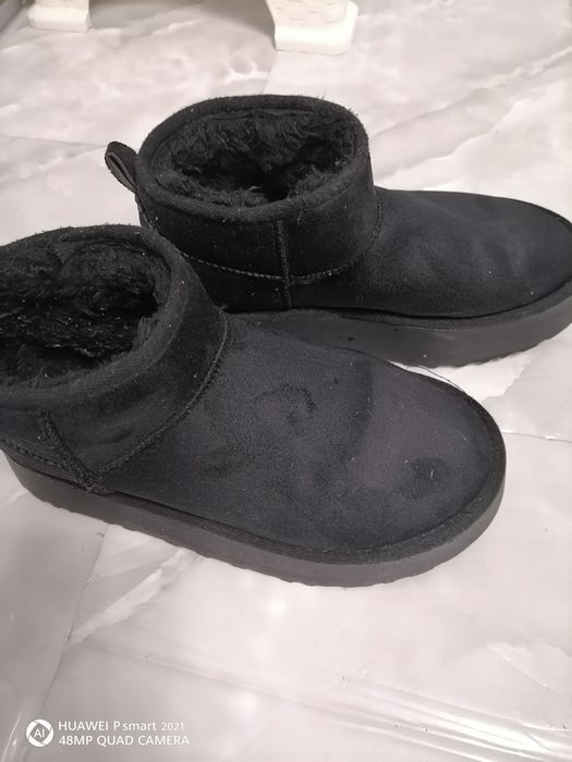 Ghete Ugg mărimea 41. Trendyol.