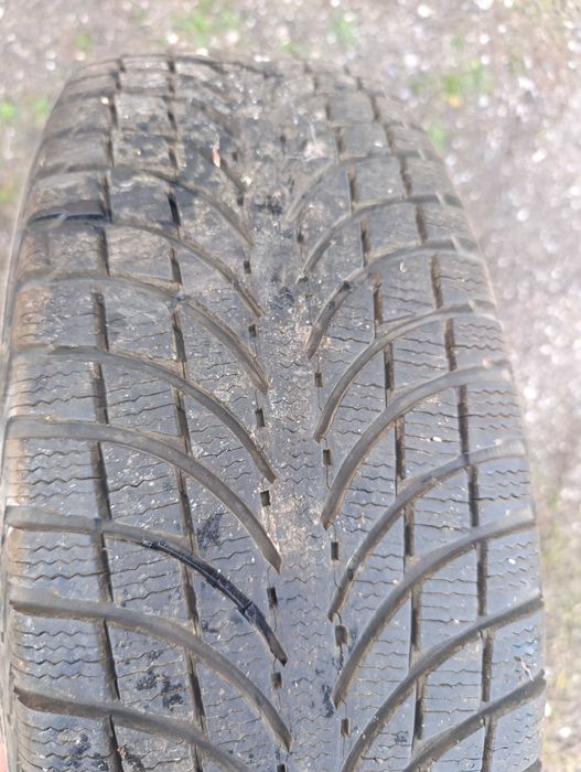 Гуми с джанти добро състояние