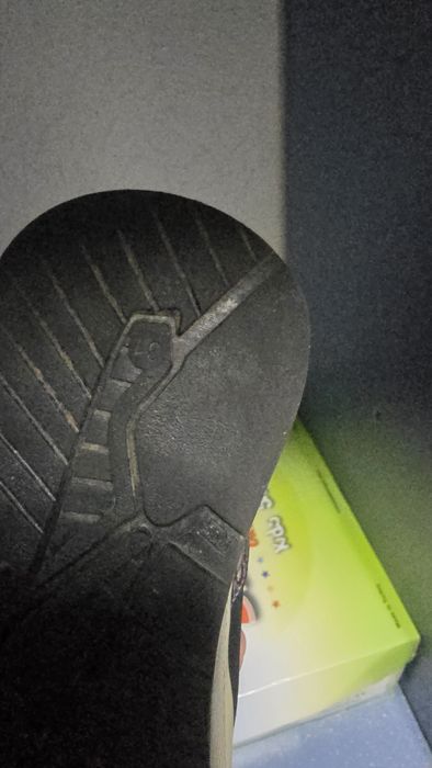 Зимние ботинки для девочки от фирмы BEBETOM