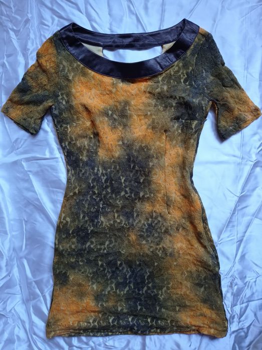 Rochie scurta mini maneci scurte dantela satin