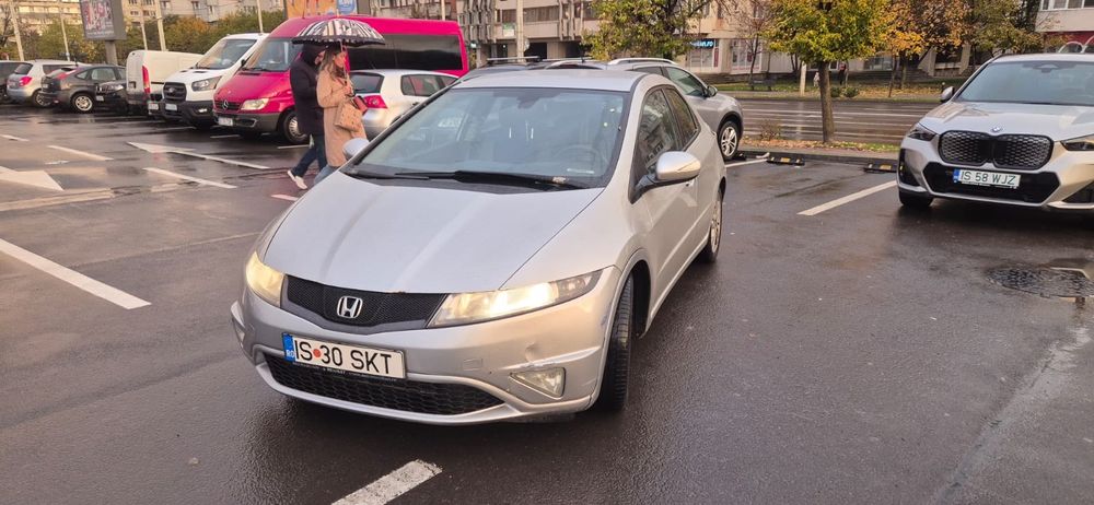 Honda Civic Hatchback 5D 1.8 benzina 2011