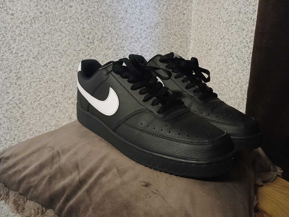 Nike Court Vision Low 44,5 номер Обувки носил съм ги 2 пъти не ми харесват липно на мен.