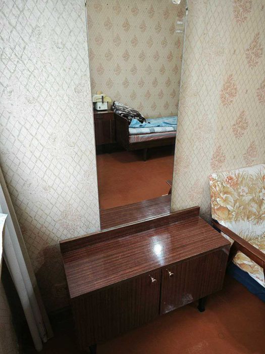 Продаю советское трюмо