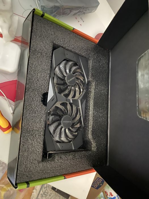 Видеокарта GTX 1660super 6gb gigabyte