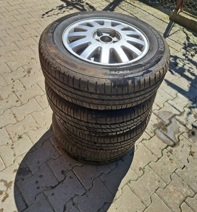 Vând set de  4 roți