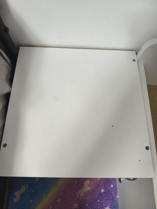 Vând paturi cu noptiere pentru copii 70x140 cm, cu saltele