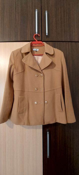 Късо Дамско палто