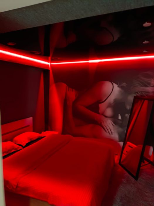 Идеально для двоих!!! 11900т. 4 этаж. Лифт