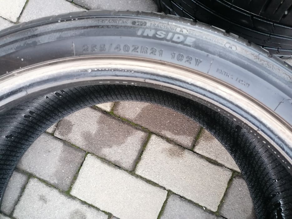Anvelope vara 255 /40 /R21