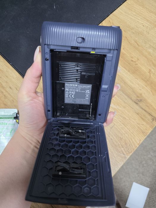 Продаю Instax Mini Link 2