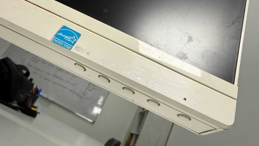 Philips 274E5QSW/93 — это 27-дюймовый