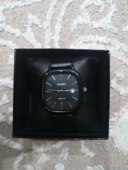 Часы от casio новые