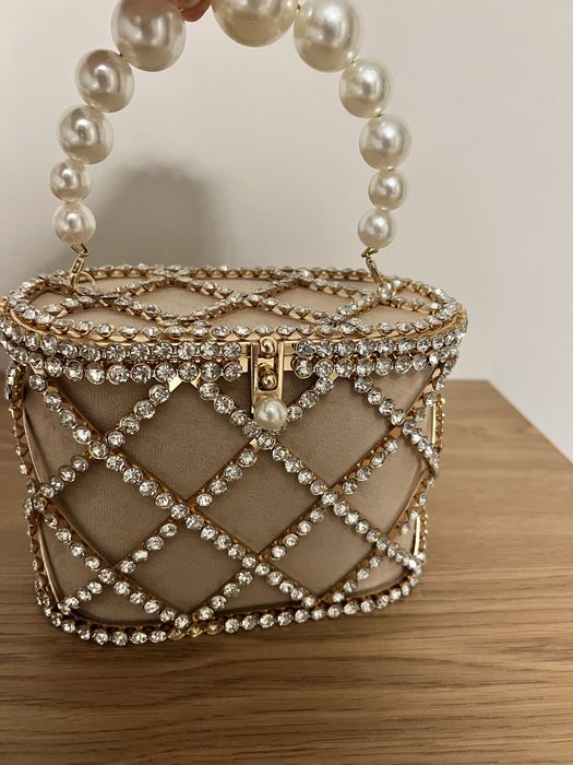 Продам вечернюю сумочку-клатч