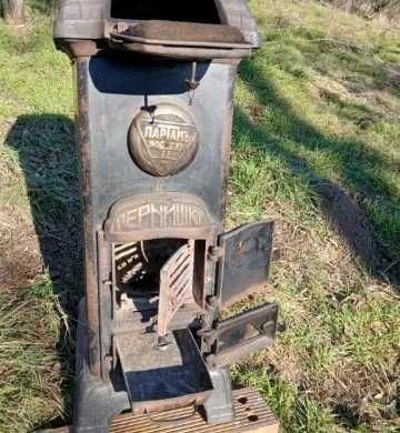 Чугунена Пернишка печка