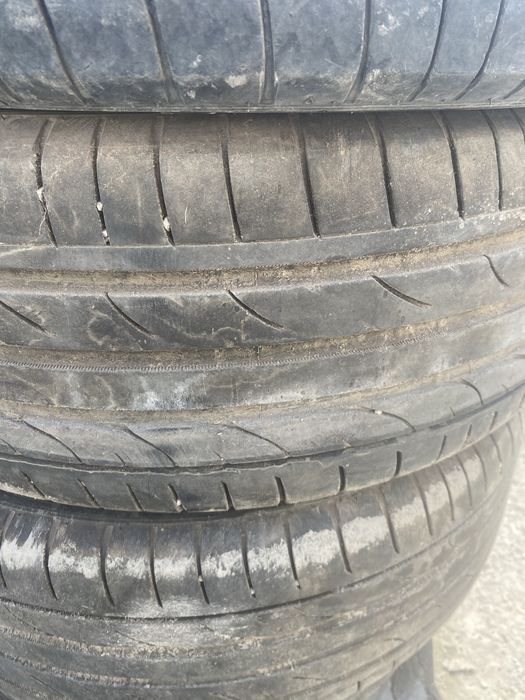 Продам шины от камри
